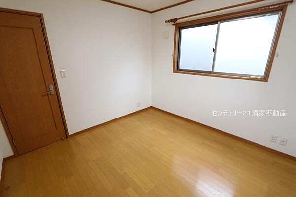 子供部屋にも嬉しい全居室収納スペース(2026年09月撮影)