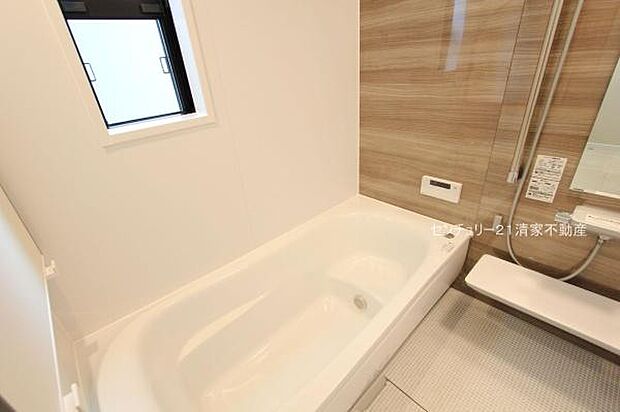 4号棟:一日の疲れを癒すための心地よいバスタイム(2025年10月撮影)