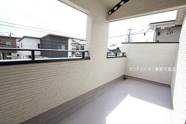 4号棟:広々インナーバルコニーあり!(2025年10月撮影)