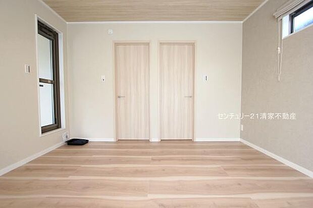 5号棟:全居室収納ありで住空間スッキリ!(2025年10月撮影)