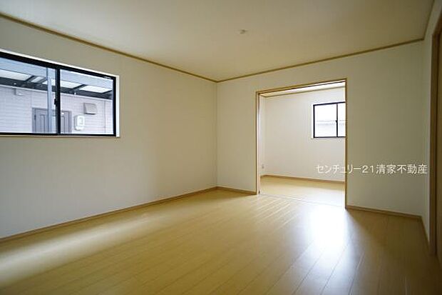 ご家族みんながゆったり寛げるリビング(2025年07月撮影)