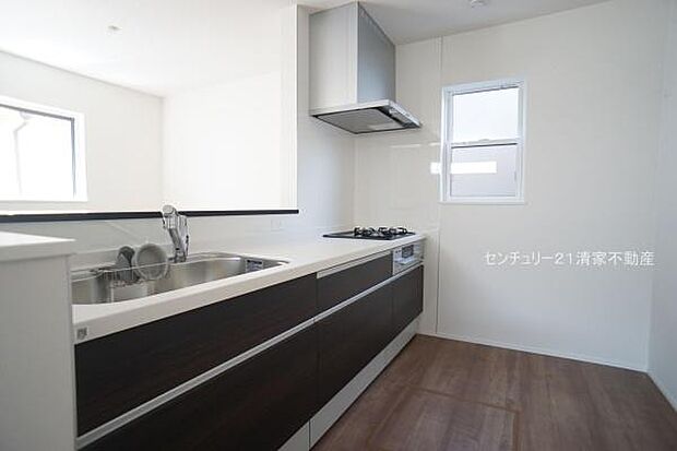 人気の対面式キッチン！(2025年08月撮影)