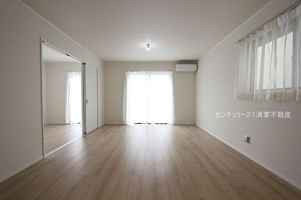 Ａ号棟：ご家族みんながゆったり寛げるリビング(2025年09月撮影)