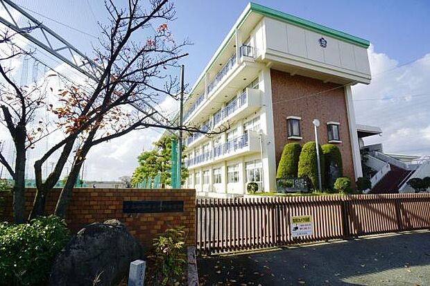 天神中学校まで550m、天神中学校まで550m(徒歩約7分)