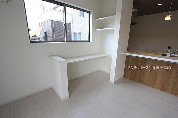 1号棟：多様に使えるカウンタースペース(2025年09月撮影)