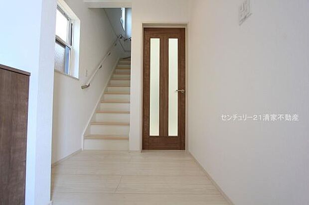 1号棟：便利なシューズボックス付き！(2025年09月撮影)