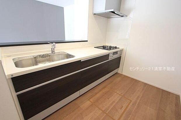 2号棟：家族との会話が弾む対面式キッチン！(2025年09月撮影)