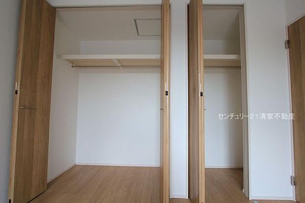 3号棟:たっぷり収納のクローゼット!(2025年09月撮影)