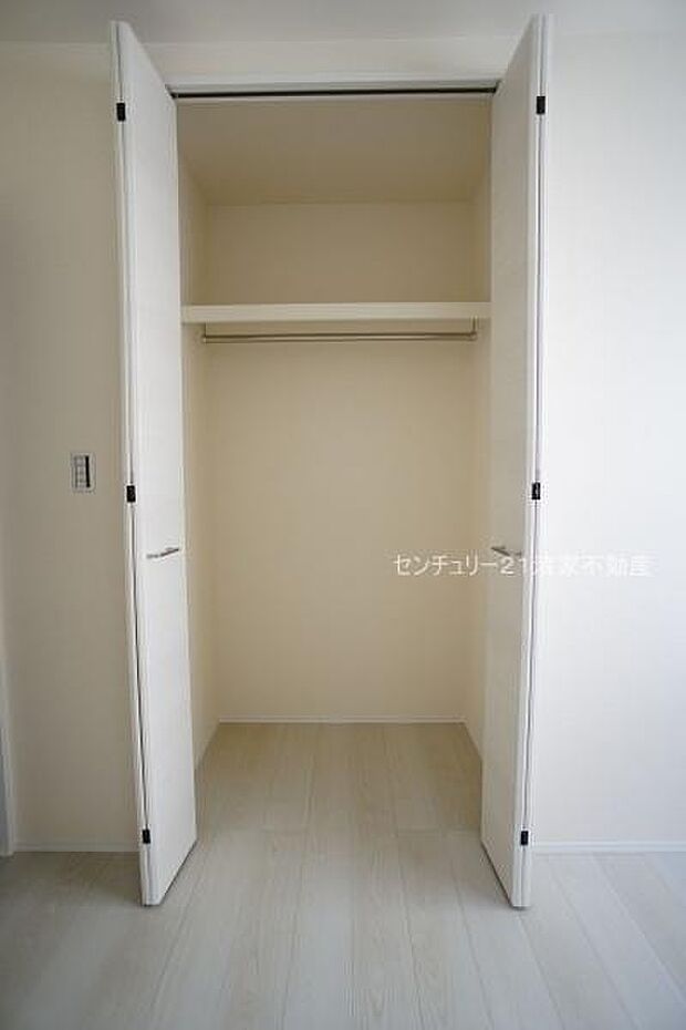 2号棟:たっぷり収納のクローゼット!(2025年12月撮影)