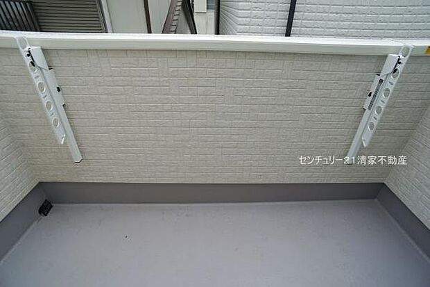 A号棟:陽当たり良好な南向きバルコニー!(2025年09月撮影)