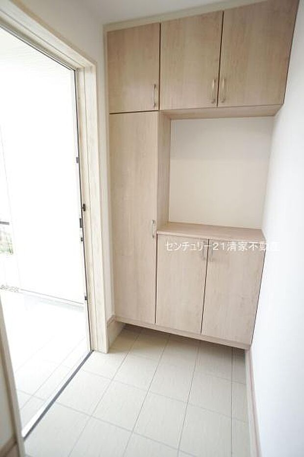 B号棟:便利なシューズボックス付き!(2025年09月撮影)