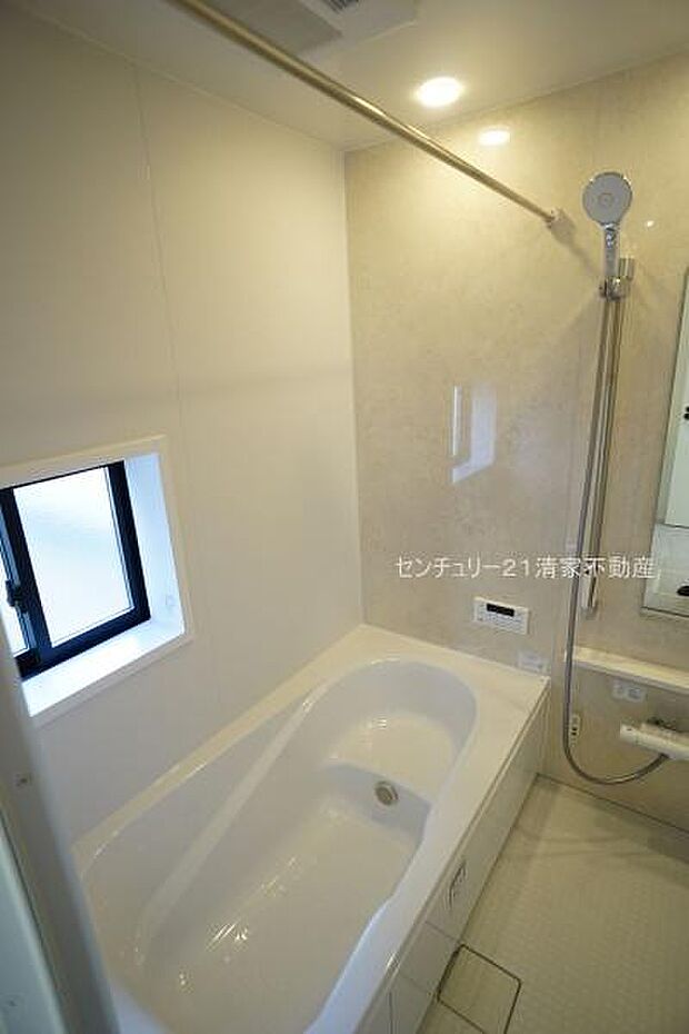 2号棟:一日の疲れを癒すための心地よいバスタイム(2025年10月撮影)