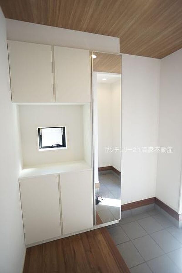 5号棟：便利なシューズボックス付き！(2025年10月撮影)