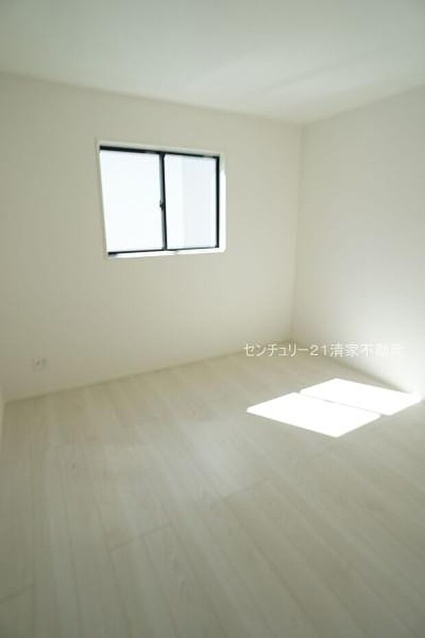 6号棟：子供部屋にも嬉しい全居室収納スペース(2025年10月撮影)