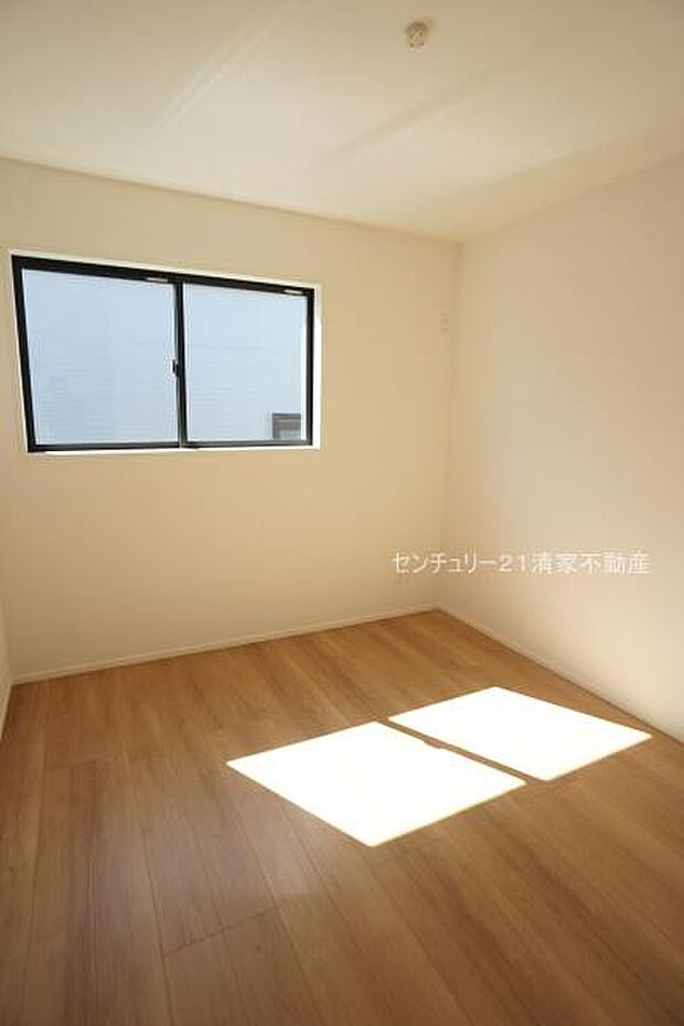 7号棟:子供部屋にも嬉しい全居室収納スペース(2025年10月撮影)