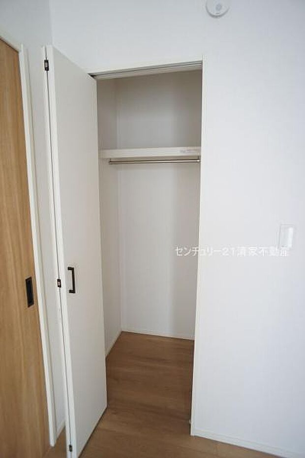 7号棟:たっぷり収納のクローゼット!(2025年10月撮影)