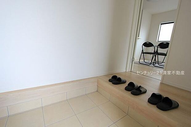 1号棟：便利なシューズボックス付き！(2025年08月撮影)