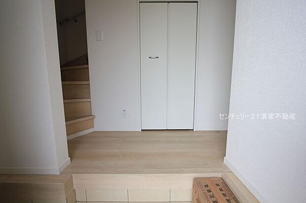 2号棟:便利なシューズボックス付き!(2025年08月撮影)