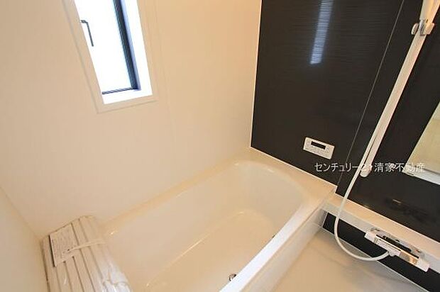 3号棟:一日の疲れを癒すための心地よいバスタイム(2025年08月撮影)