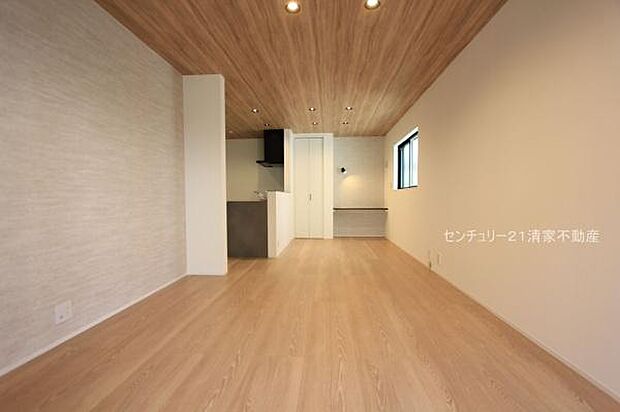 ご家族みんながゆったり寛げるリビング(2025年08月撮影)