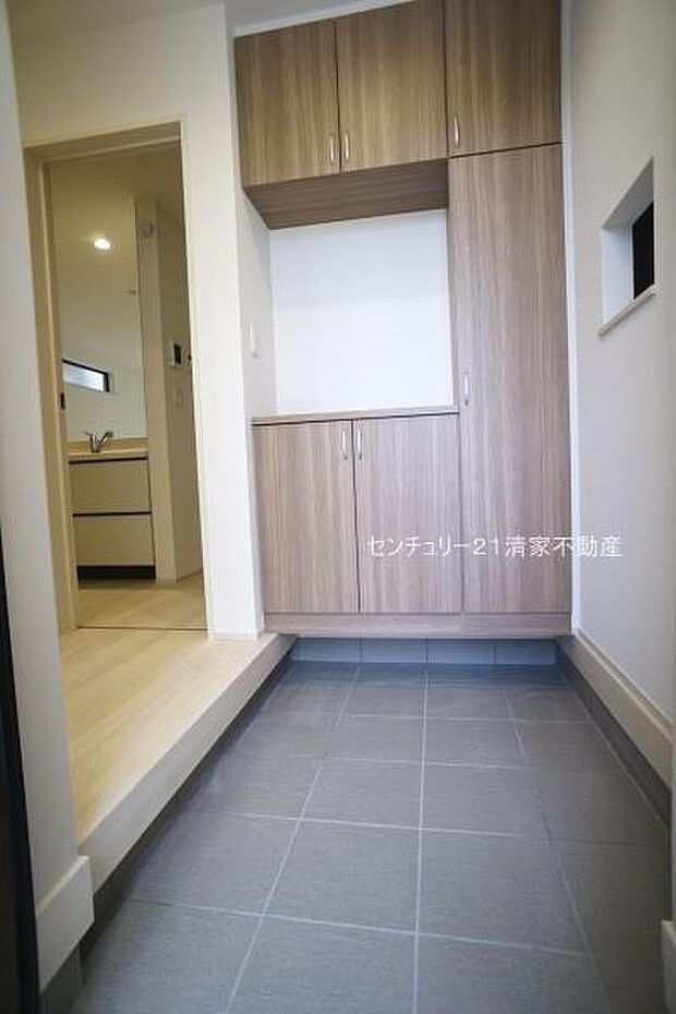 便利なシューズボックス付き!(2025年11月撮影)