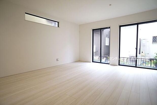 ご家族みんながゆったり寛げるリビング(2025年11月撮影)