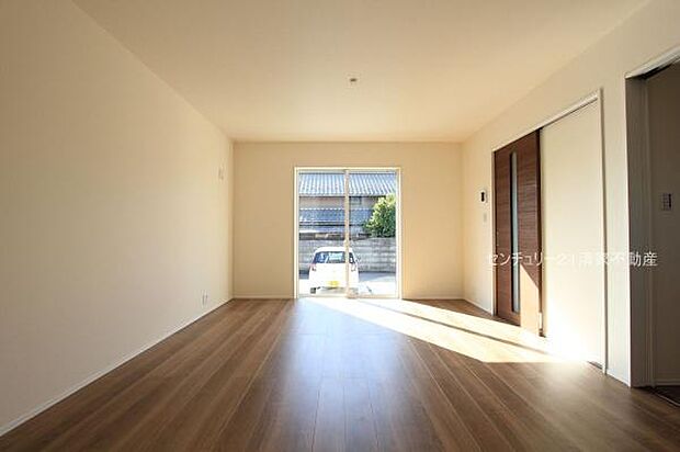 1号棟：ご家族みんながゆったり寛げるリビング(2025年11月撮影)