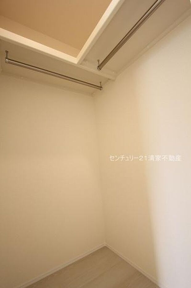 2号棟：季節物もすっきり収納できます！(2025年11月撮影)