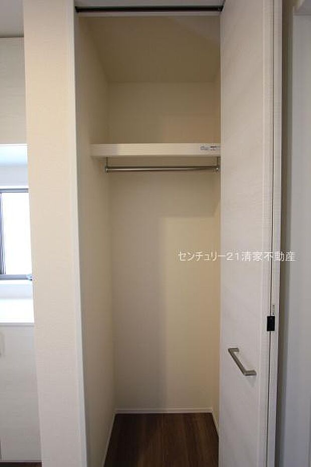 3号棟:たっぷり収納のクローゼット!(2025年11月撮影)