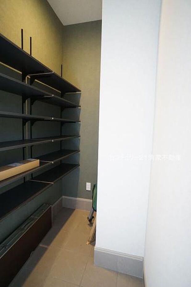 Ｃ号棟：玄関周りもすっきりシューズクローク完備！(2026年02月撮影)