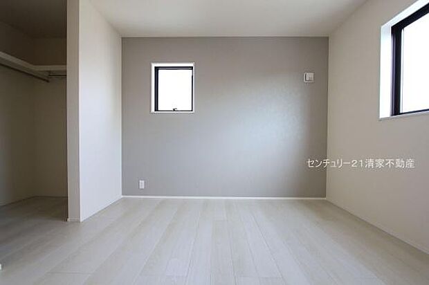 1号棟:お洒落なアクセントクロス!(2025年11月撮影)