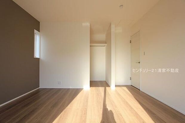 3号棟:お洒落なアクセントクロス!(2025年11月撮影)