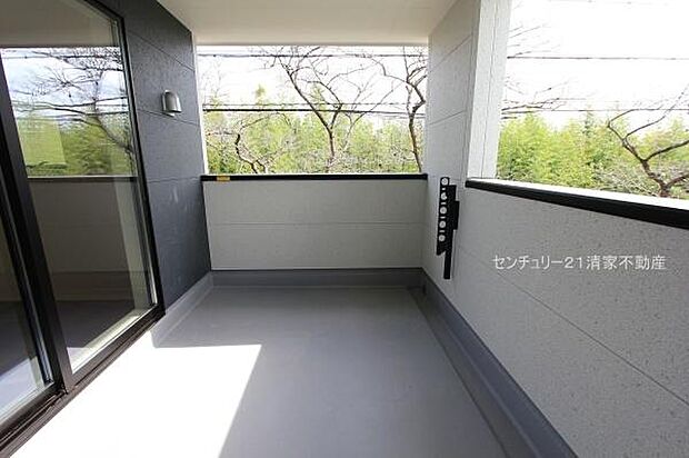 1号棟:広々インナーバルコニーあり!(2025年11月撮影)