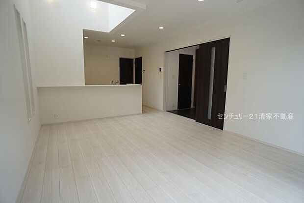 3号棟：明るい日差しが入るリビング！(2026年01月撮影)