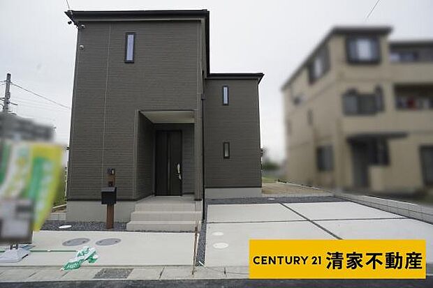 駐車スペース2台分あり!(2025年11月撮影)