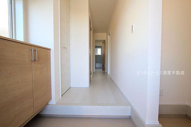 1号棟：便利なシューズボックス付き！(2025年12月撮影)