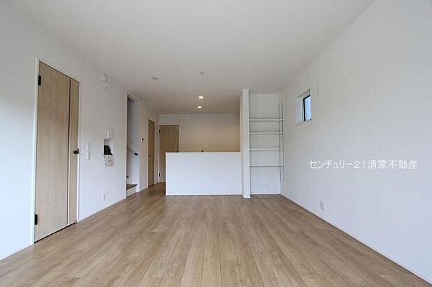 2号棟：ご家族みんながゆったり寛げるリビング(2025年12月撮影)