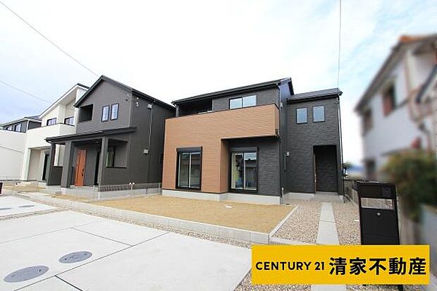 4号棟：駐車スペース2台分あり!(2025年12月撮影)