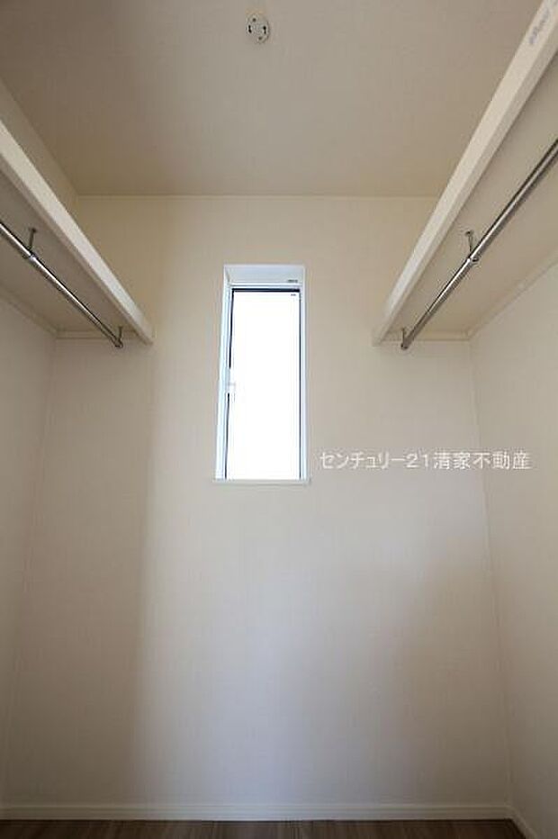 1号棟：たっぷり収納のウォークインクローゼット！(2026年01月撮影)