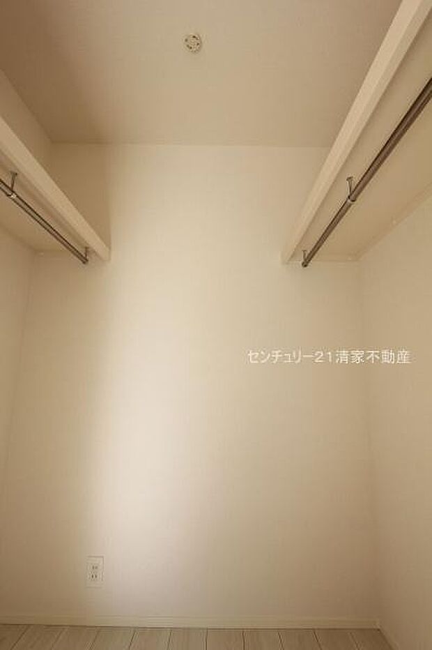 2号棟：すっきり片付くウォークインクローゼット(2026年01月撮影)