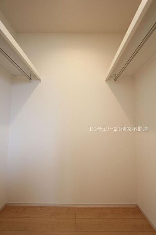 たっぷり収納のクローゼット！(2026年02月撮影)