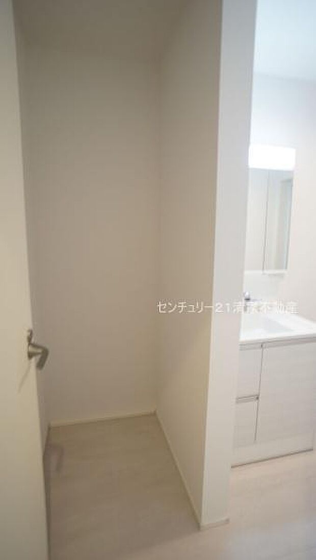 3号棟：洗面室にも便利な収納あり(2026年01月撮影)