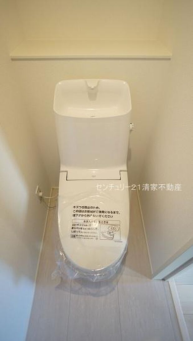 4号棟：白を基調とした、清潔感のある水廻りです。(2026年01月撮影)