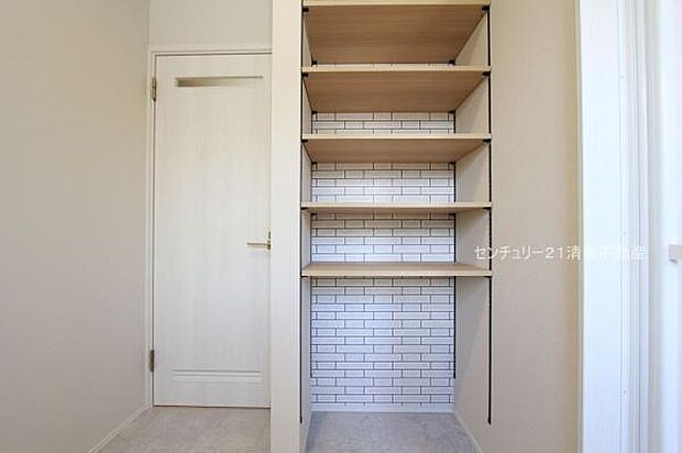 4号棟：可動棚のある洗面室！(2025年10月撮影)