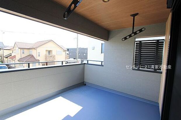 4号棟:広々インナーバルコニーあり!(2025年10月撮影)