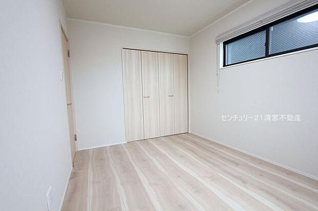 6号棟:子供部屋にも嬉しい全居室収納スペース(2025年10月撮影)