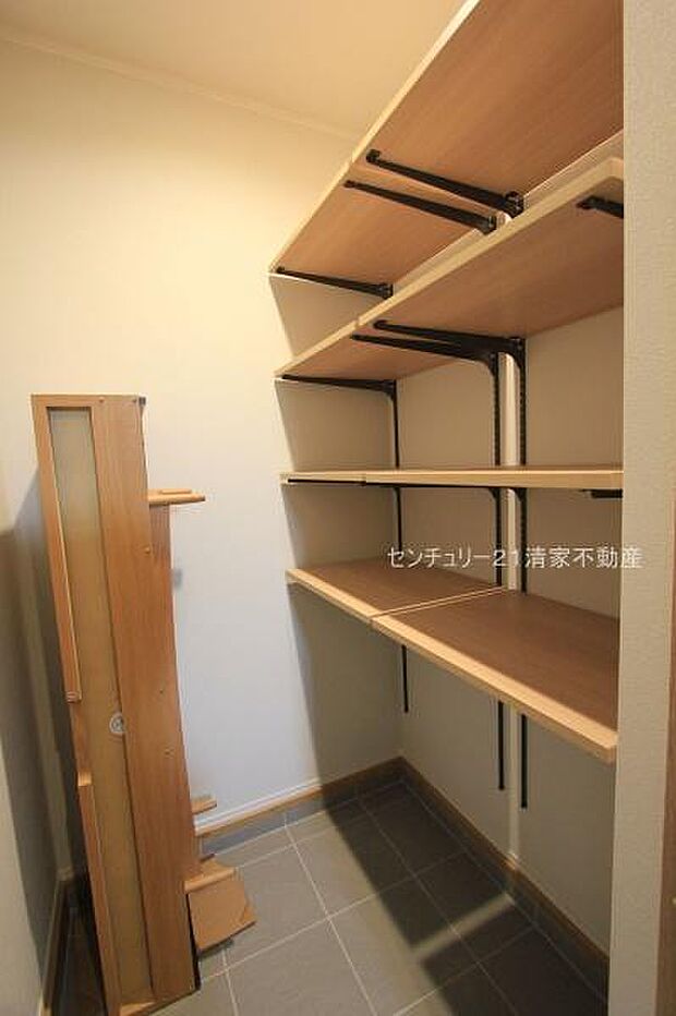 3号棟：ベビーカーもすっきり収まる土間収納付き(2026年02月撮影)