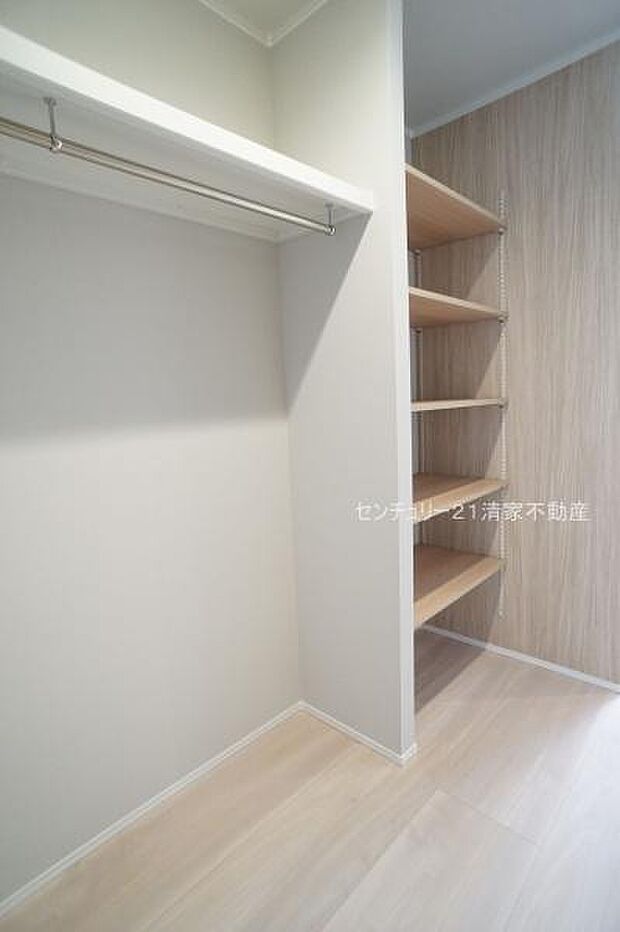8号棟：すっきり片付くウォークインクローゼット(2026年02月撮影)