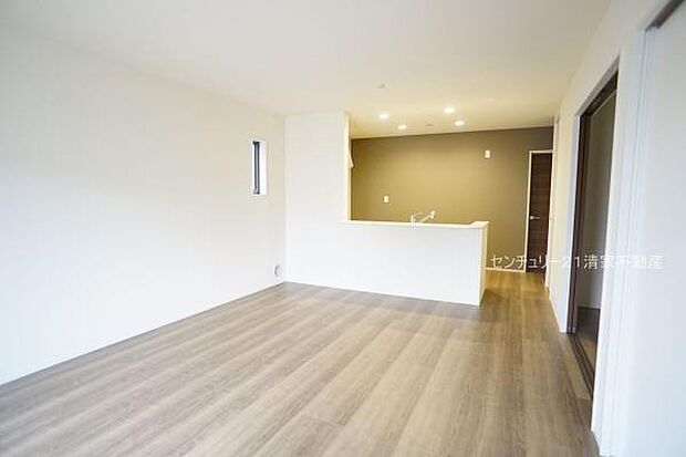 2号棟：ご家族みんながゆったり寛げるリビング(2026年02月撮影)