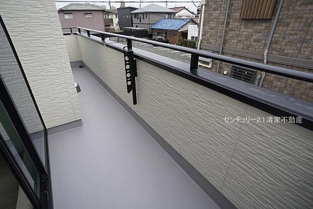 C号棟:陽当たり良好な南向きバルコニー!(2026年03月撮影)